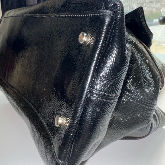 Kate Spade New York Black Patent Leather Bow Tote Shoulder Bag - Picture 8 of 10